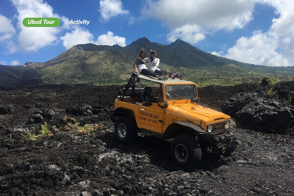 Sunrise & Black Lava Jeep Tour(1)